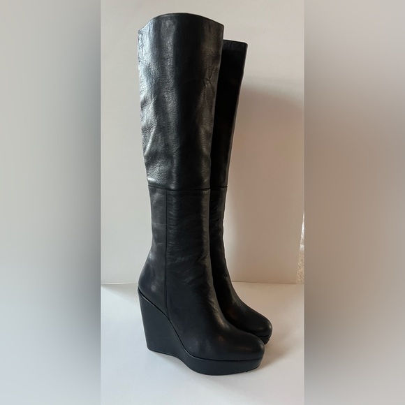 Stuart Weitzman Black Leather Wedge Knee-High Boots (9) - Picture 4 of 16